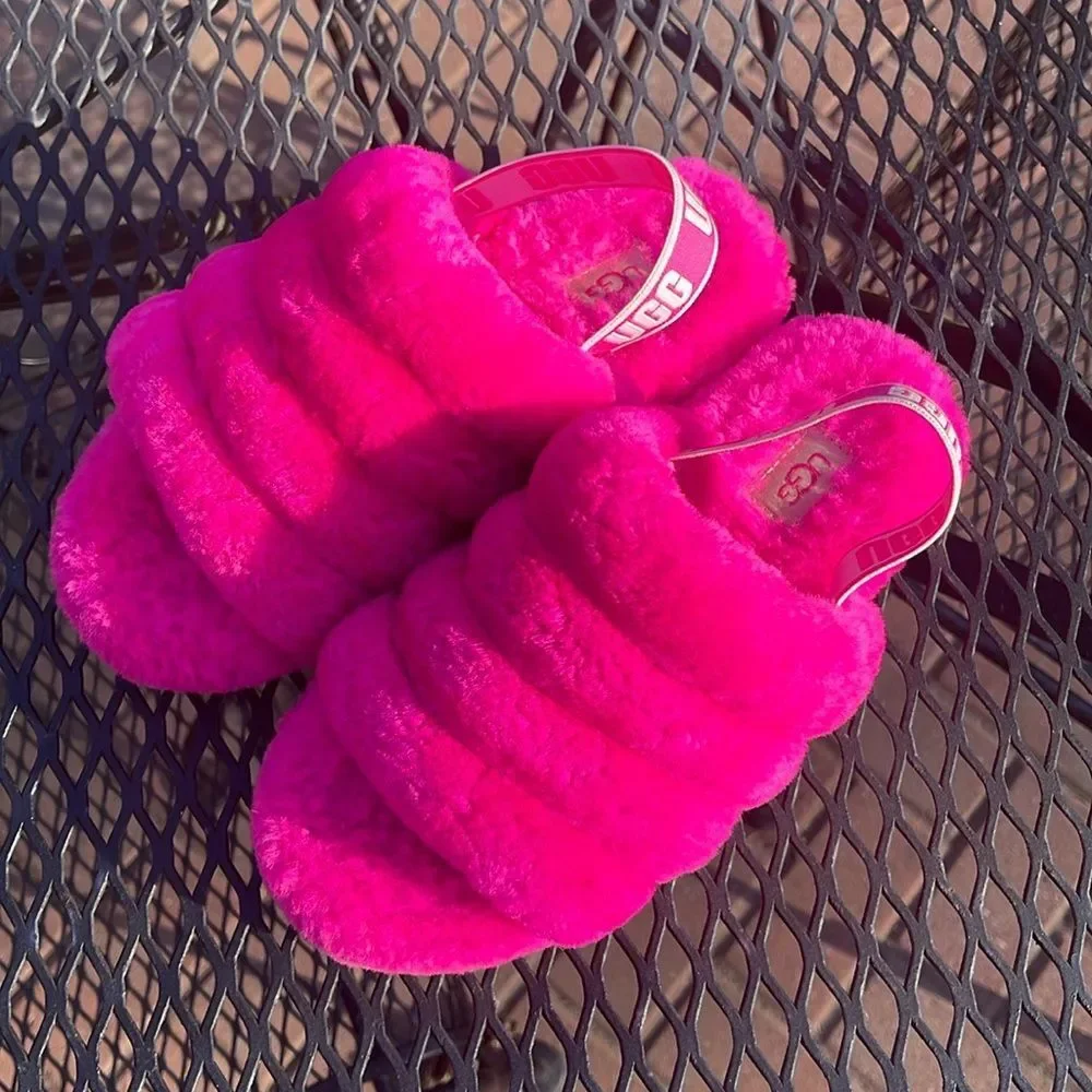 UGG Fluff Yeah Slide Kids Youth Size 4 Rock Rose -Hot Pink